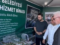VALİ DAVUT GÜL PENDİK BELEDİYESİ STANDINI ZİYARET ETTİ