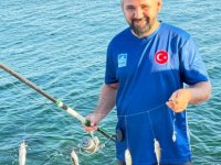 PENDİK'TE BABA VE ÇOCUKLAR EN ÇOK BALIĞI TUTMAK İÇİN YARIŞTI
