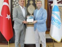 MHP PENDİK İLÇE BAŞKANI MUHARREM KIR'DAN BAŞKAN AHMET CİN'E ZİYARET