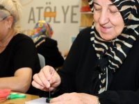 AKTİF YAŞ AL MERKEZİ ÜYELERİ BİLİM ÜMRANİYE’DE KEÇE ATÖLYESİNE KATILDI