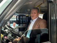 MHP PENDİK İLÇE BAŞKANI MUHARREM KIR MİNİBÜS KOLTUĞUNA GEÇTİ ESNAFIN SORUNLARINI DİNLEDİ