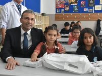PENDİK BELEDİYESİNİN ÖĞRENCİLERE TERMOS DESTEĞİ BU YIL DA SÜRDÜ