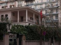 Yunanistan'da Türk Konsolosluğuna Molotoflu Saldırı