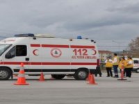 Ataşehir D-100 Karayolu'nda ambulans kaza yaptı