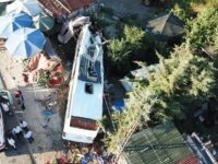 HAVAİST OTOBÜSÜ KAZA YAPTI ÖLÜ VE YARALILAR VAR