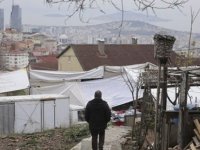 MAHALLELERİMİZDE UYUŞTURUCULAR KOL GEZİYOR