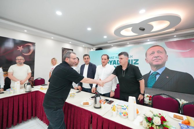 ak-parti-2-001.jpg