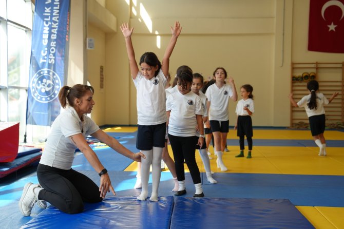 kartal-belediyesi-2024-2025-kis-spor-okulu-basladi-6.jpg
