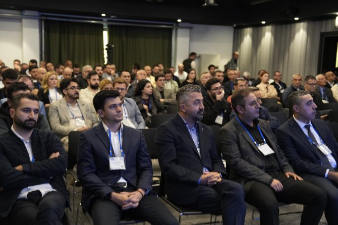 kartalda-robotik-otomasyon-cozumleri-zirvesi-basladi-6.jpeg
