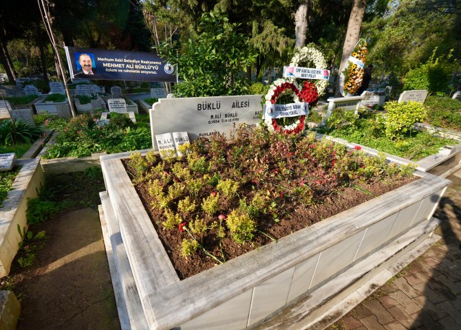 merhum-baskan-mehmet-ali-buklu-vefatinin-31-yilinda-mezari-basinda-anildi-4.jpg