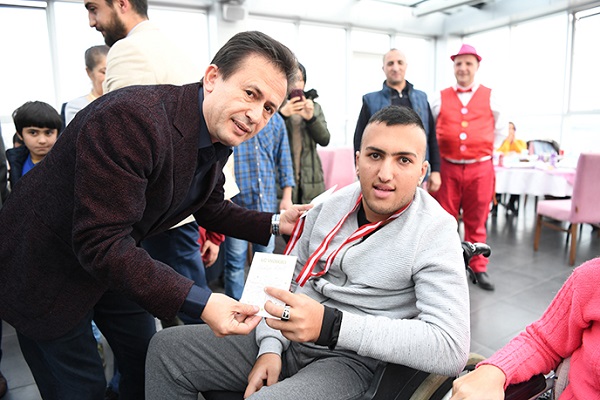 ozel-cocuklar-baskan2019.jpg