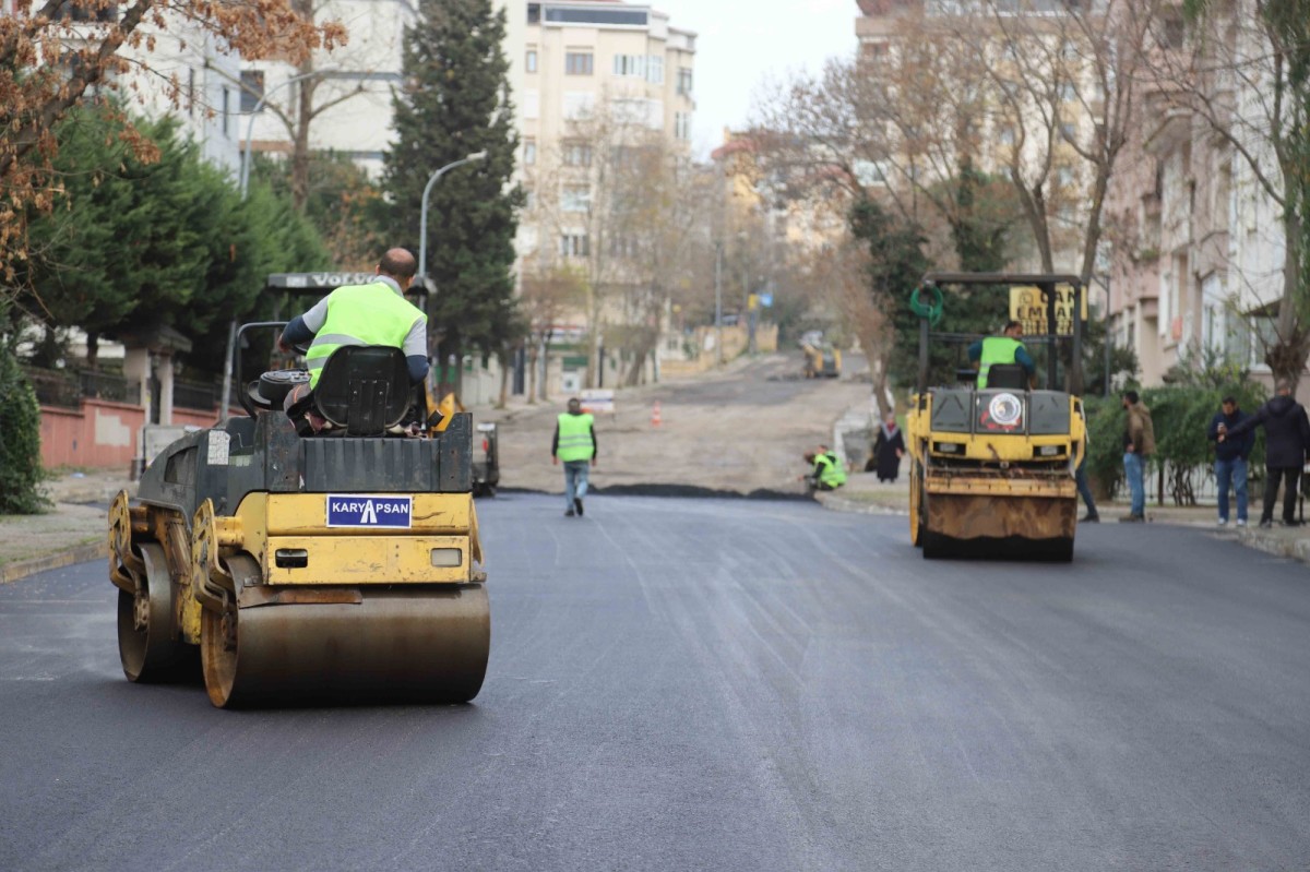 petrol-is-mahallesinde-1250-ton-asfalt-serimi-yapildi.jpg