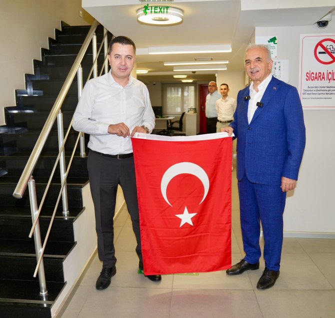 umraniye-bayrak-1.jpeg