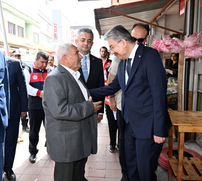 vali-yilmaz-ana-foto.jpg